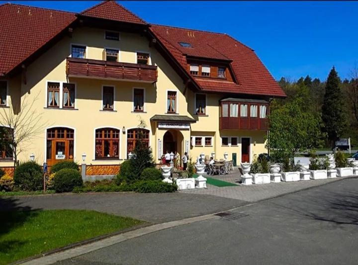Gasthaus Pension Doerenkrug - Restaurant Augustdorf Екстериор снимка