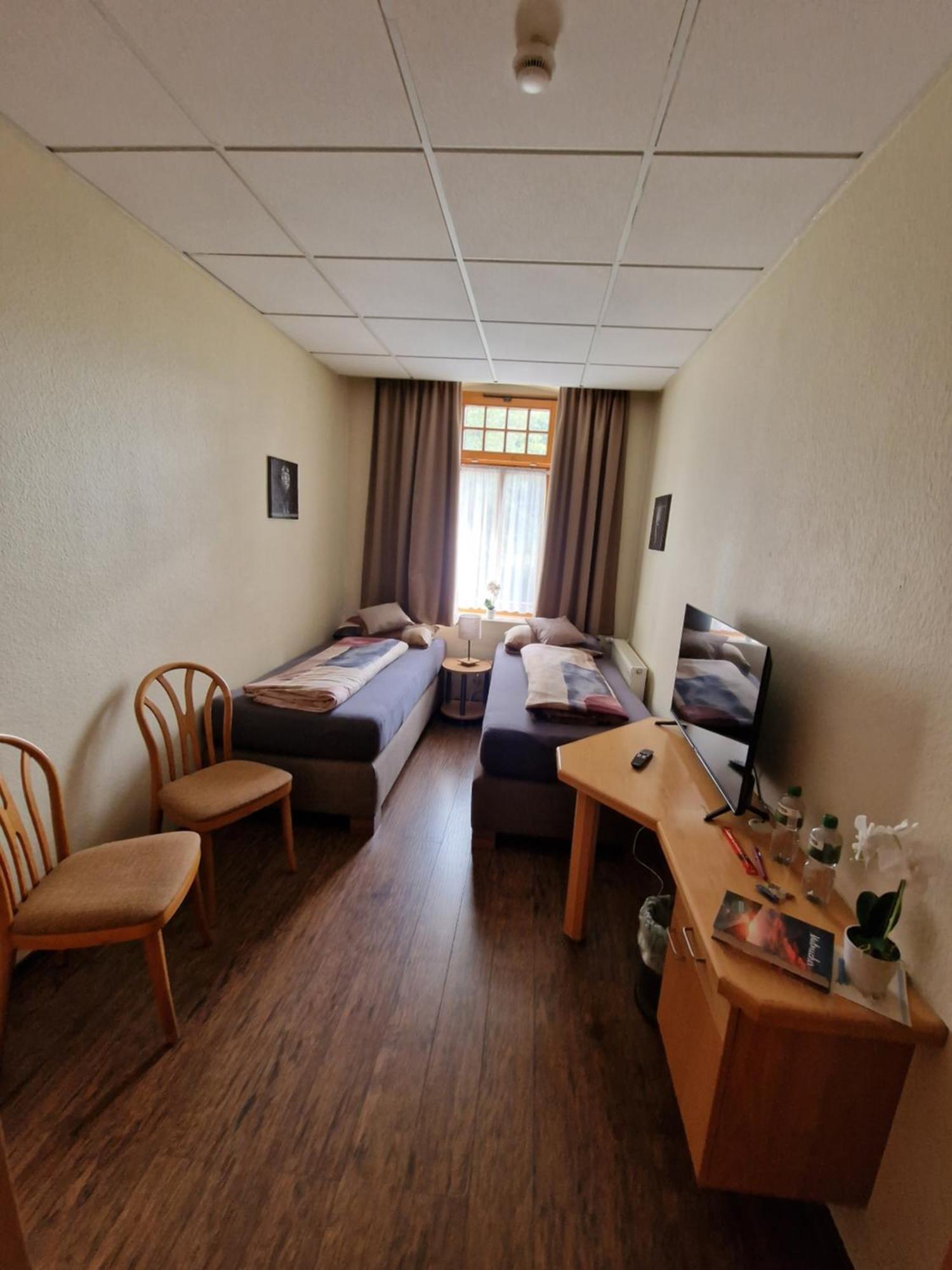 Gasthaus Pension Doerenkrug - Restaurant Augustdorf Екстериор снимка